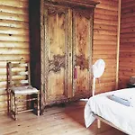 Skymist Bed and breakfast *