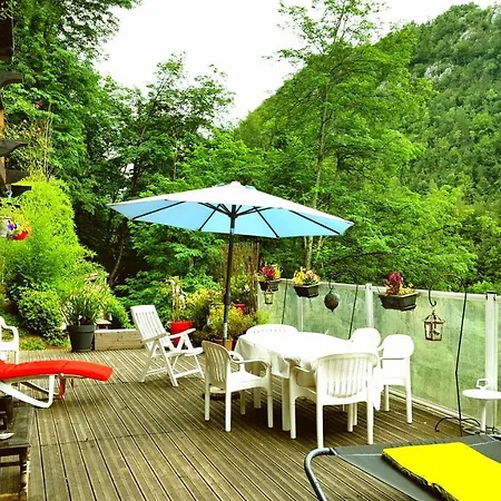 Skymist Bed and breakfast